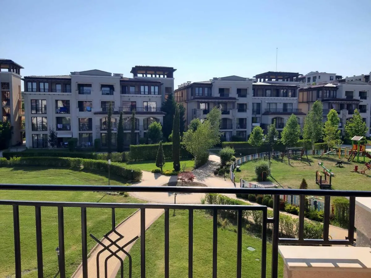 Green Life Private Apartments Созополь