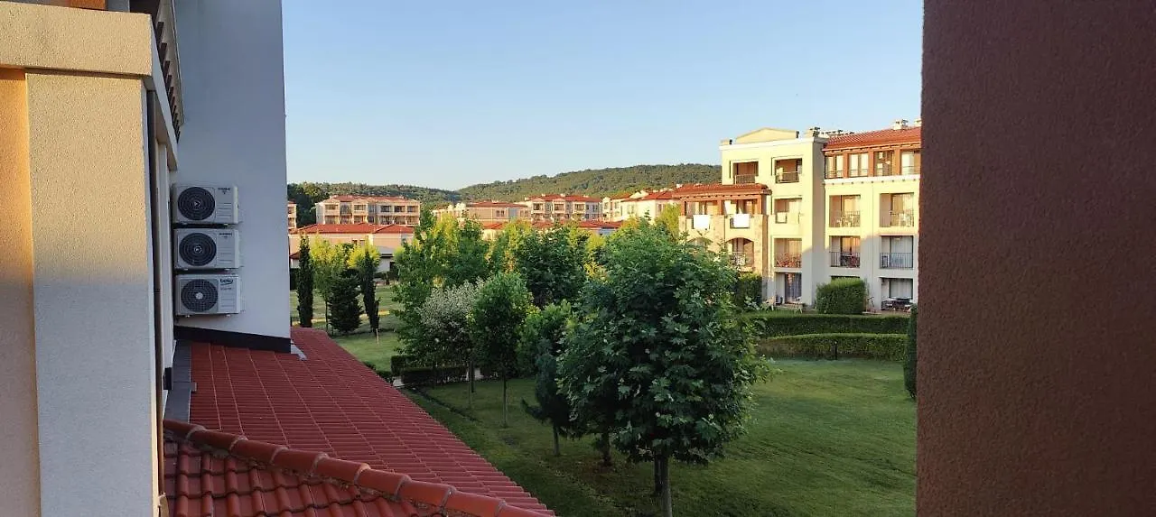 Green Life Private Apartments Созополь