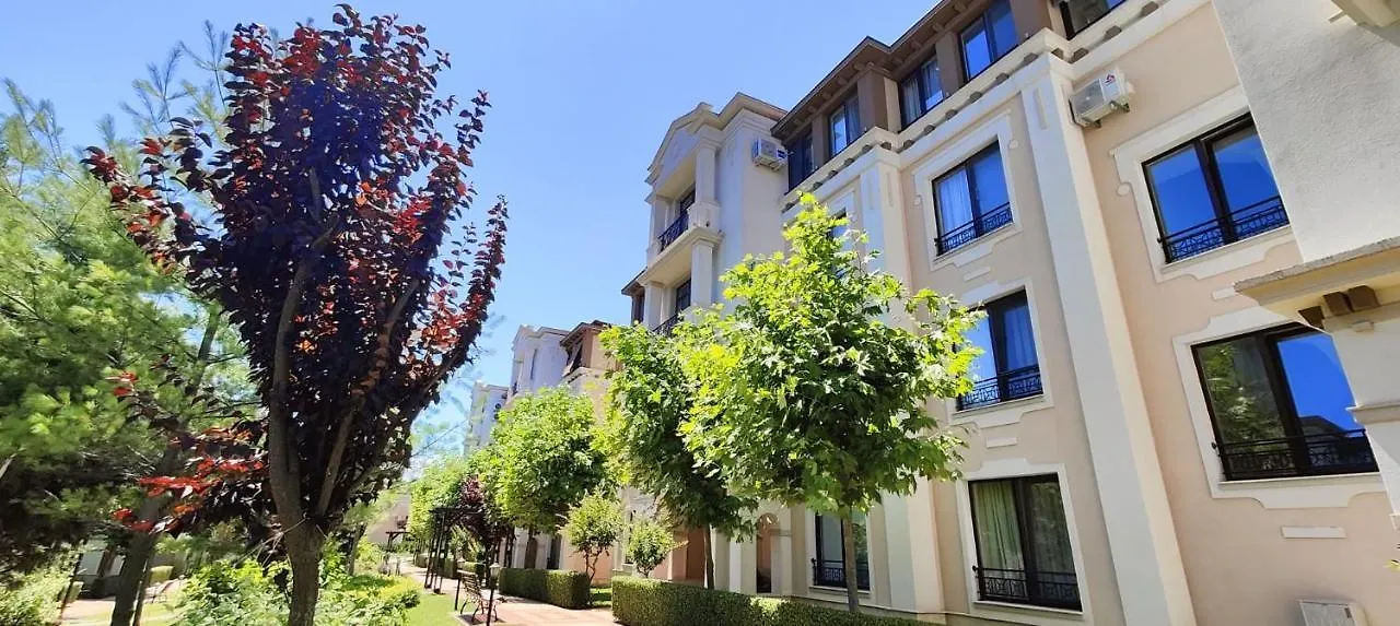 Green Life Private Apartments Созополь