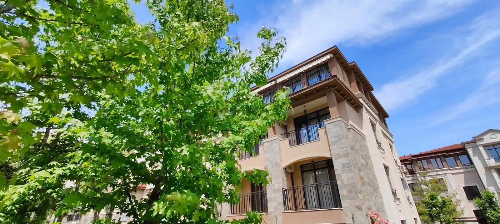 Green Life Private Apartments Созополь