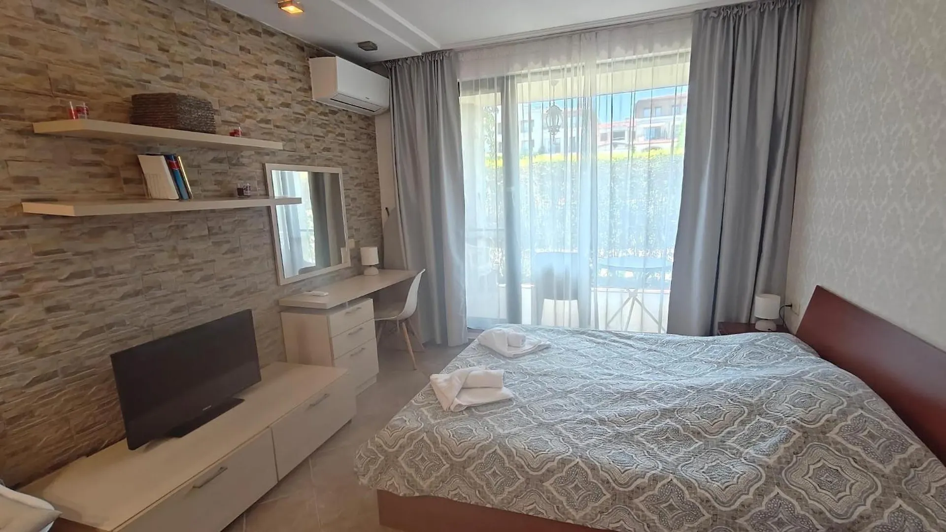 Green Life Private apartments Sozopol